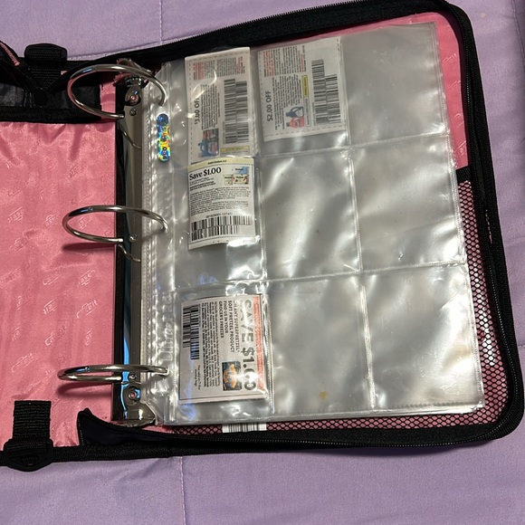 Case it Coupon Caddy! In EUC! Was used one time! It is a shiny pink - Picture 2 of 5